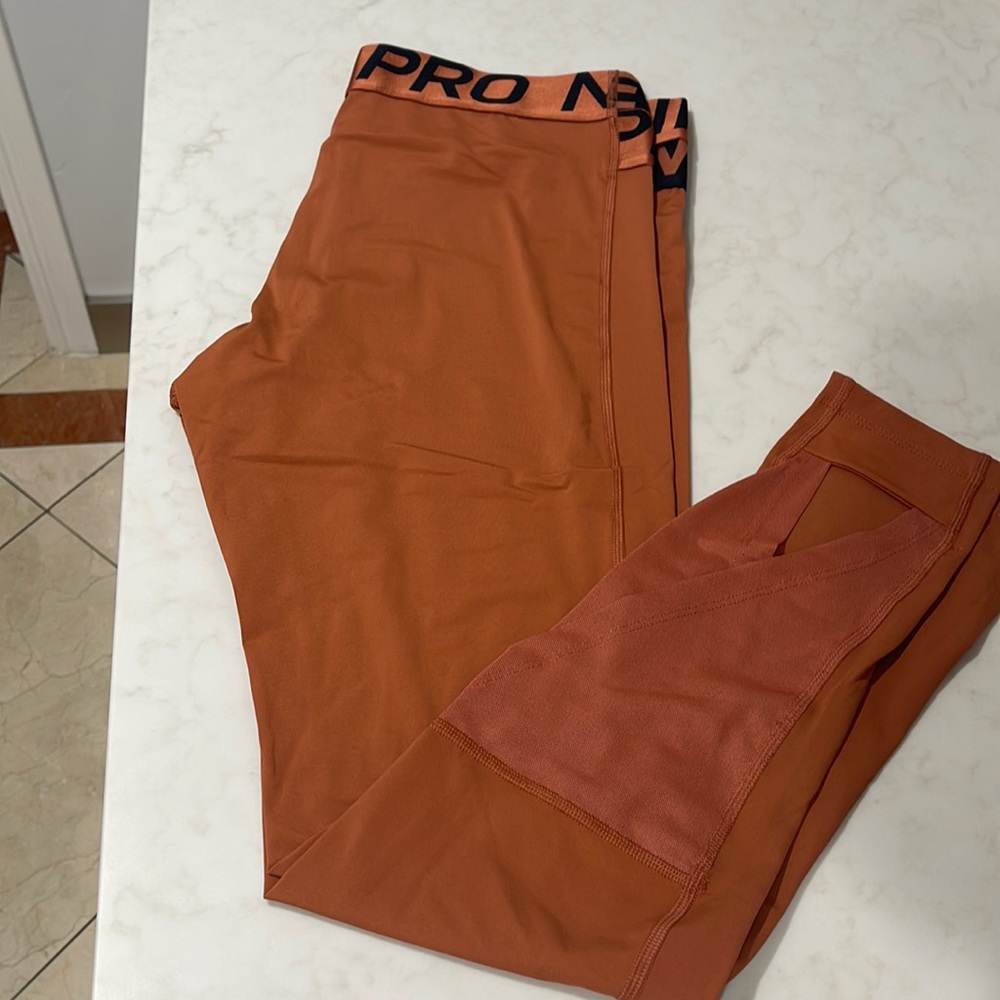 Nike Pro leggings